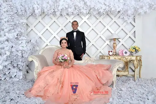 Gaun, Jas & Busana Adat — foto 17