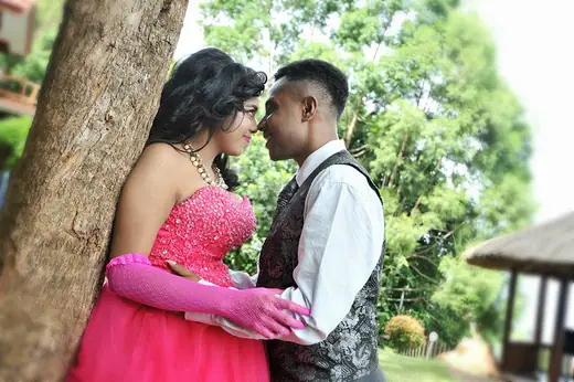Gaun, Jas & Busana Adat — foto 19