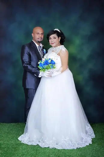 Gaun, Jas & Busana Adat — foto 22